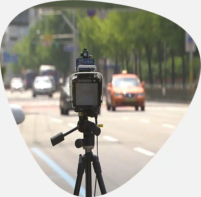 دوربین سرعت سنج پلیس و دوربین سرعت سنج و برنامه دوربین ثبت سرعت خودرو و دوربین سرعت سنج و ثبت تخلف و آشنایی با سامانه‌ی سرعت سنج خودرو و شرح کلی دوربین سرعت سنجی ثابت و سرعت سنج استقراری و قیمت دوربین سرعت سنج پلیس و دوربین سرعت سنج جاده ای